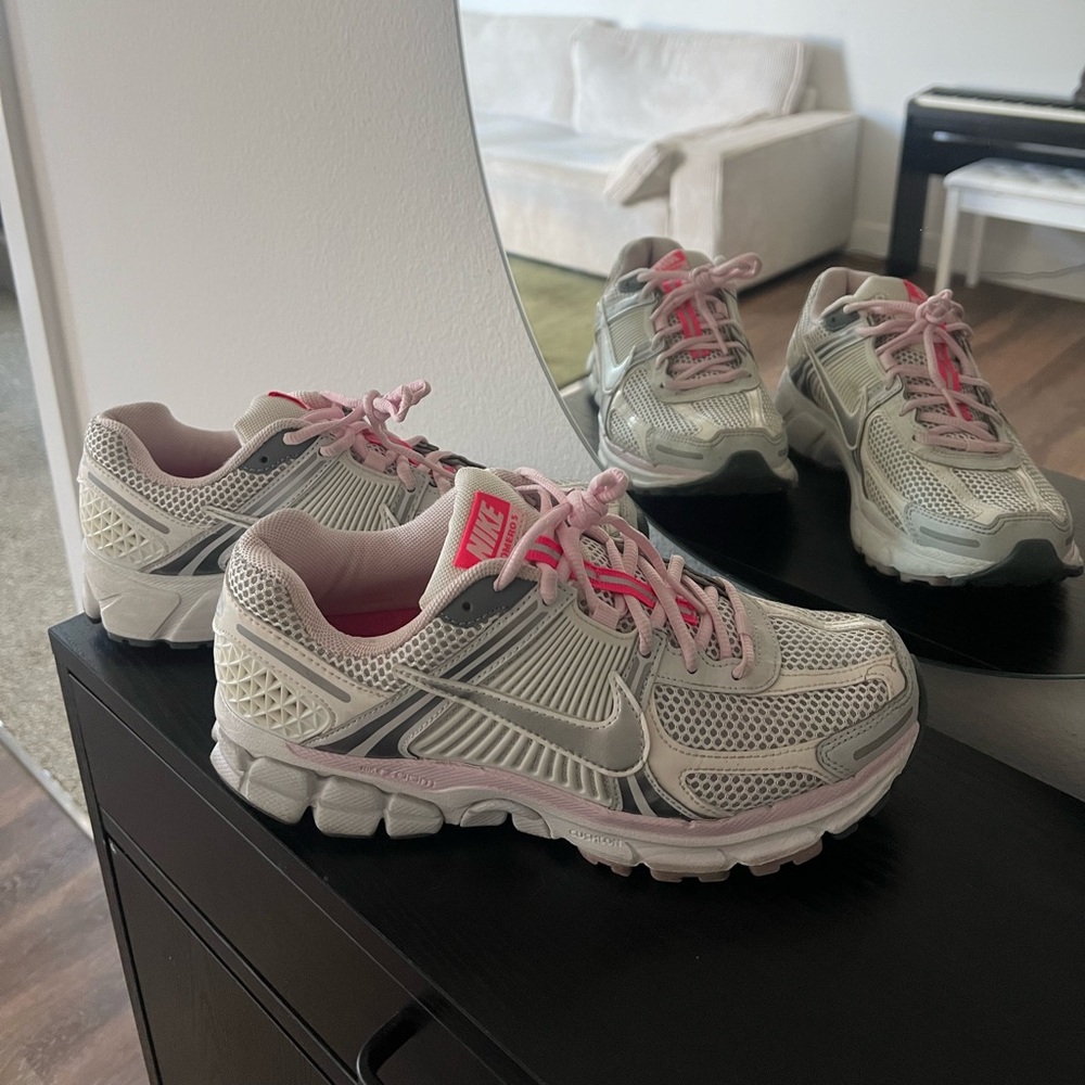 Nike zoom vomero 5